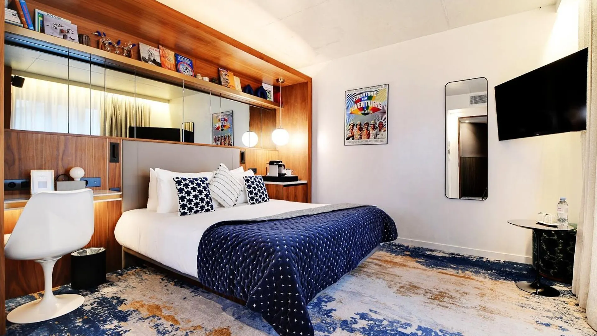 ****  Card Hotel Paris France