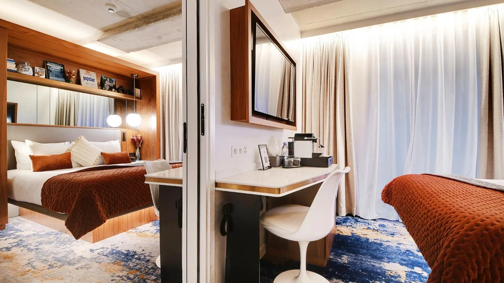 Card Hotel Paris